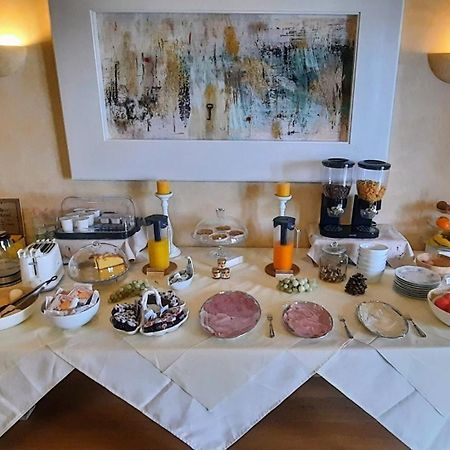 B&B Villa Fiorini Moniga del Garda Eksteriør bilde