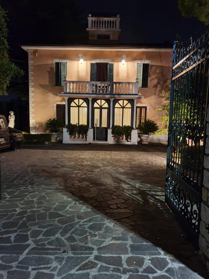B&B Villa Fiorini Moniga del Garda Eksteriør bilde